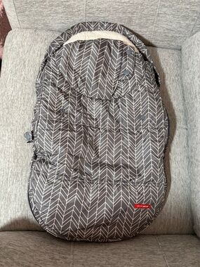 Skip Hop Carseat Cover